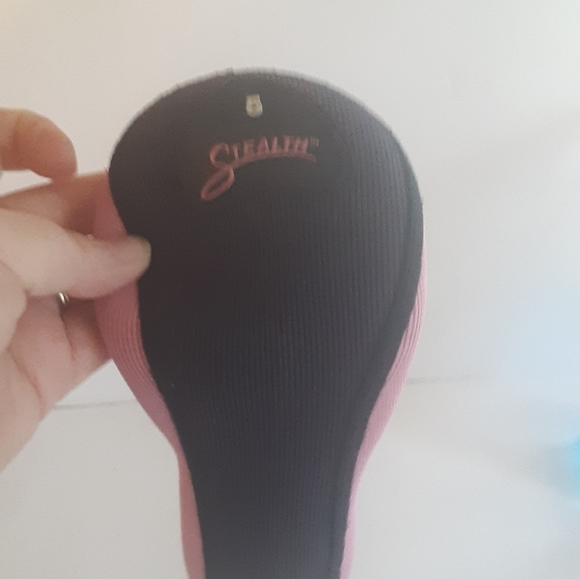 Pink Breast Cancer Awareness Stealth Club Cover #5  Stretch Material FLAW - Picture 11 of 12